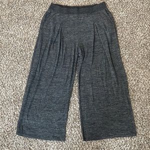 Gray wide leg knit pants with pockets